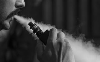Descoperă secretele țigărilor electronice: Cum se vaporizează lichidul și ce face ca dispozitivul să funcționeze